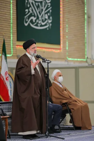 تصاویر دیدار مسئولان نظام و سفرای کشورهای اسلامی با رهبر معظم انقلاب