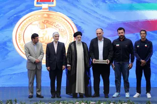 آیین تجلیل از قهرمانان و مدال آوران