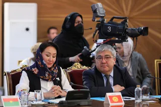 تصاویر نشست مقامات عالیرتبه شرکت کننده در کنگره بین المللی بانوان تاثیرگذار با رئیس جمهور