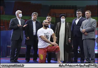 تصاویر آئین اهدای بازوبند پهلوانی سال ۱۴۰۰