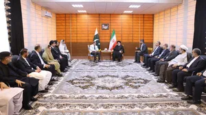دکتر رئیسی: راه‌اندازی بازارچه‌های مرزی و تبادل برق میان ایران و پاکستان زمینه‌ساز تحکیم روابط دو کشور است