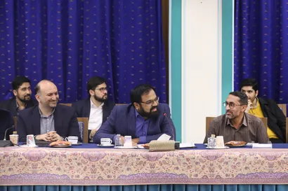 نشست رمضانی با فعالان عرصه تولید و اقتصاد مردمی