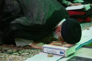 تصاویر حضور رئیس جمهور در مسجد مقدس جمکران در روز نیمه شعبان
