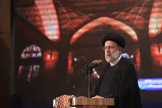 تصاویر دیدار با نخبگان ، علماء ، خانواده شهدا ، ایثارگران و جمعی از اقشار مختلف مردم