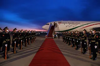 تصاویر ورود رئیس جمهور به پکن