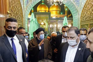 آیت الله رئیسی حرم امامین کاظمین را زیارت کرد