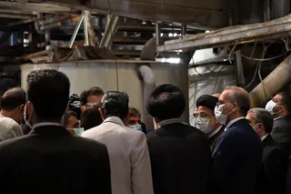 معامله واگذاری کارخانه قند یاسوج ابطال، کارخانه از شخصی که با ثمن بخس آن را دریافت کرده بود پس گرفته و پلمب کارخانه نیز شکسته شد
