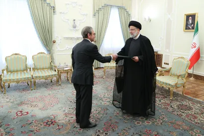 تسلیم استوارنامه سفرای کشورهای تایلند، عربستان، تونس، اسلوونی و برزیل