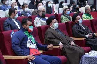 تصاویر دیدار رئیس جمهور با نخبگان ، علماء ، خانواده شهدا ، ایثارگران و جمعی از اقشار مختلف مردم