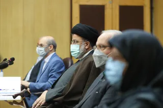 تصاویر نشست رئیس جمهور با اساتید و فناوران دانشگاه صنعتی شریف