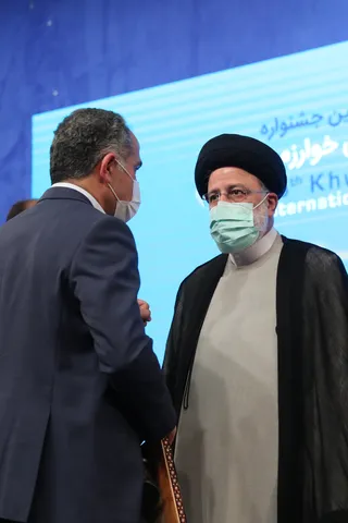 تصاویر تقدیر از برگزیدگان سی و پنجمین جشنواره بین‌المللی خوارزمی