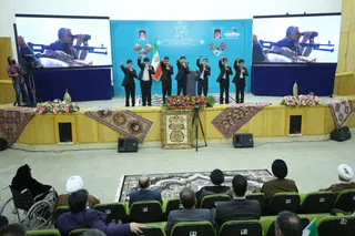 تصاویر دیدار رئیس جمهور با نخبگان ، علماء ، خانواده شهدا ، ایثارگران و جمعی از اقشار مختلف مردم