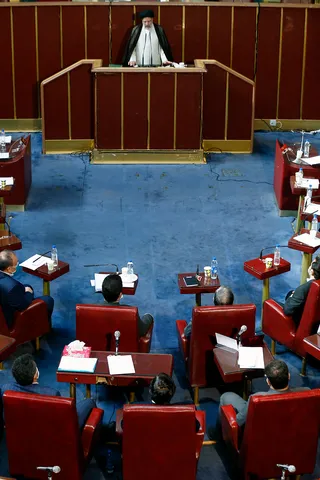 هر توسعه ای که به محیط زیست و منابع طبیعی و سرمایه‌های ملی آسیب بزند، مضر است/ هیچ کمیسیون و ماده نمی‌تواند اجازه دهد حریم شهرها و روستاها مورد تعرض قرار گیرند/ شوراها در خط مقدم مبارزه با زیاده خواهی‌ها باشند تا اصلاً نوبت به قوه قضاییه نرسد