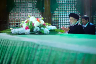 تصاویر تجدید میثاق آیت الله رئیسی و اعضای هیأت دولت با آرمان‌های امام راحل و شهدای انقلاب اسلامی
