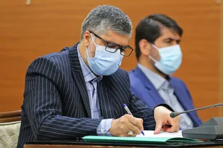 اگر آنقدر که جلسه گذاشتند تا چگونه از غرب کمک بگیرند، برای رونق تولید جلسه می‌گذاشتند، گره‌های بزرگی در کشور باز شده بود