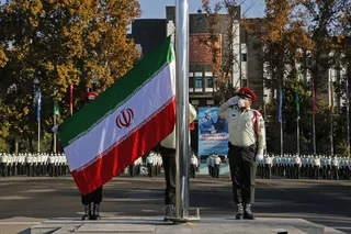 اقتدار با خشونت و نرمی و مهربانی با ضعف نشان دادن متفاوت است/ پلیس مردمی و مقتدر که با روش‌های قانونمند با قانون شکنان مقابله می‌کند مورد حمایت دستگاه قضایی است/ باید مقتدرانه مقابل سارقان سابقه دار، قاچاقچیان و اشرار ایستاد