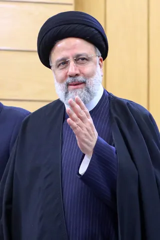 بدرقه رئیس جمهور برای سفر به الجزایر