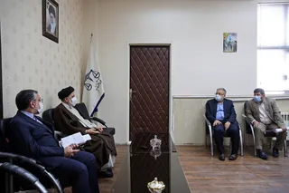 بازدید آیت‌الله رئیسی از دادگستری شهرستان بهارستان