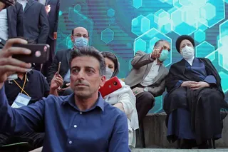 گزارش تصویری حضور دو ساعته حجت‌الاسلام و المسلمین سید ابراهیم رئیسی در نمایشگاه اینوتکس ۲۰۲۱