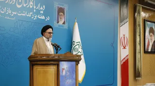 تصاویر  دیدار با وزیر، مدیران و کارکنان وزارت اطلاعات