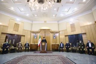تصاویر بازگشت رییس جمهور از سفر قطر