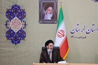 اگر راه اندازی کارخانه‌ها برای بانک‌ها صرفه اقتصادی ندارد، آنها باید نسبت به واگذاری واحدهای تولیدی که در تملک خود دارند، اقدام کنند