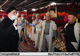 حضور آیت‌الله رئیسی در جمع عشایر بویراحمدی تنگه گرگو