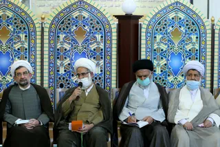 تصاویر دیدار با جمعی از علما و روحانیون