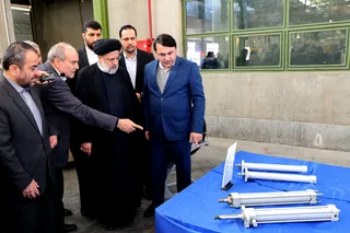 تصاویر بازدید از کارخانه کویر تایر بیرجند و حضور در جمع کارگران