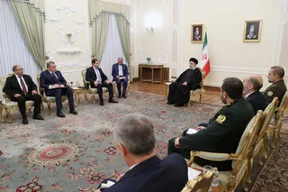 دیدار وزیر دفاع ارمنستان با رئیس جمهور