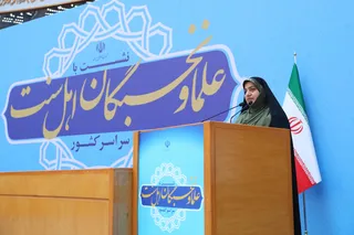 تصاویر نشست علما و نخبگان اهل سنت سراسر کشور با رئیس جمهور