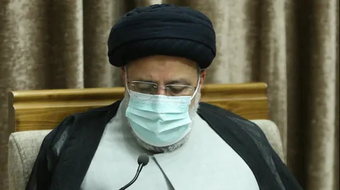 تصاویر دیدار با خانواده شهدای انقلاب اسلامی، دفاع مقدس و مدافع حرم استان خراسان رضوی