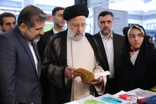 بازدید از سی و پنجمین نمایشگاه بین‌المللی کتاب تهران