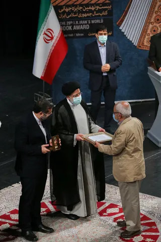 تصاویر آیین تجلیل از برگزیدگان « کتاب سال »