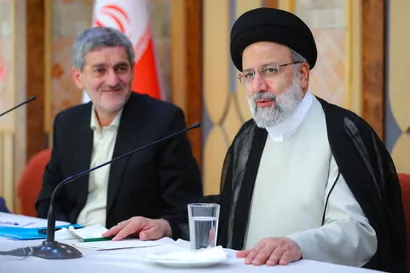 نشست با اساتید و نخبگان پزشکی استان فارس