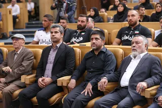 تصاویر مراسم تجلیل از مدال آوران و قهرمانان ورزشی