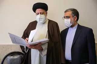 بازدید آیت‌الله رئیسی از دادگستری شهرستان بهارستان