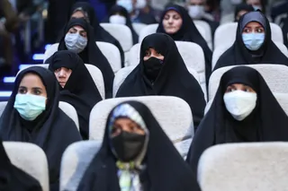 تصاویر دیدار رئیس جمهور با نخبگان ، علماء ، خانواده شهدا ، ایثارگران و جمعی از اقشار مختلف مردم