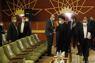 قداست دستگاه قضا در گرو صدور آرا و احکام قضایی مبتنی بر شرع است/ همکاران دستگاه قضا مراقب باشند به جای برطرف کردن دغدغه مردم بر رنج آنها نیفزایند/ مثل صاحبخانه برای رفع مشکلات و کاستی‌های قوه قضاییه تلاش کنیم
