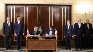 تصاویر  مراسم امضای توافق نامه احداث خط آهن رشت _ آستارا