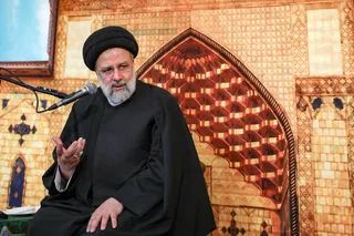 تصاویر سخنرانی رئیس جمهور در مراسم احیای شب نوزدهم رمضان ، امامزاده صالح (ع)