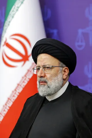 شهادت سردار سلیمانی موضوعی است که نه داغ آن و نه کیفر آمران و عاملان این جنایت و نه مطالبه مردم برای خونخواهی او هرگز به سردی نمی‌گراید