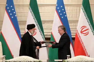 تصاویر امضای ۱۷ سند همکاری و یک بیانیه مشترک میان مقامات ایران و ازبکستان