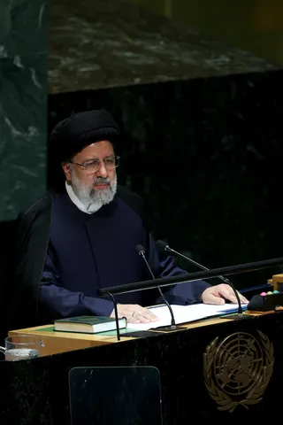 تصاویر سخنرانی رئیس جمهور در هفتاد و هشتمین نشست مجمع عمومی سازمان ملل