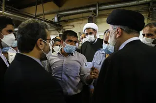 بازدید حجت‌الاسلام والمسلمین رئیسی از کارخانه صنایع غذایی کیوان
