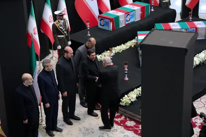 ادای احترام مقامات کشورها به مقام رئیس جمهور شهید و همراهان