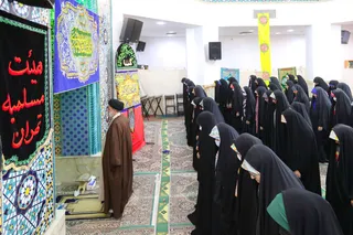تصاویر دیدار با جمعی از دختران شرکت کننده در برنامه «بینهایت شو»