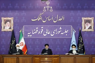 بخشی از مشکلات امروز کشور ناشی از چشم دوختن به لبخند یا خشم خارجی هاست؛ داشتن روحیه جهادی و کار انقلابی گره گشاست/ رفتار آمریکایی‌ها هم نقض «حقوق بین الملل» است هم نقض «حقوق معاهدات» / باید انجام تکالیف اروپایی‌ها از آنها مطالبه شود