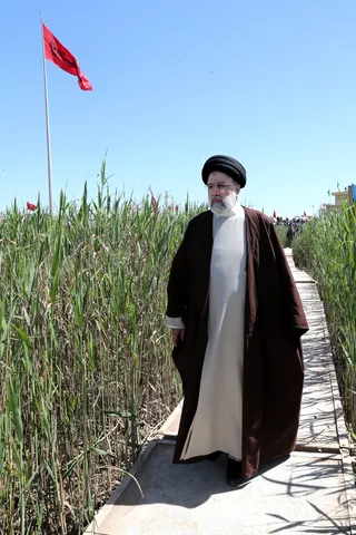 تصاویر حضور در جمع زائران راهیان نور در یادمان شهدای غواص - علقمه