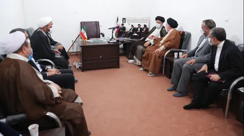 رئیس جمهور: آیت الله شاهچراغی محور انسجام و همدلی در سمنان هستند/ وعده ای که عملیاتی نشود به مردم نمی دهیم